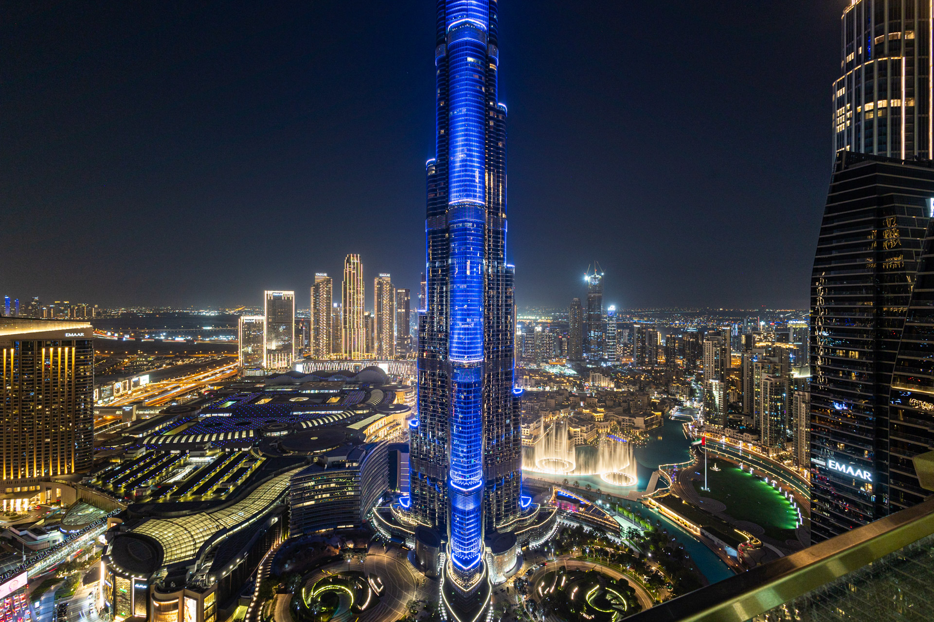 Views - Burj Vista — image 5